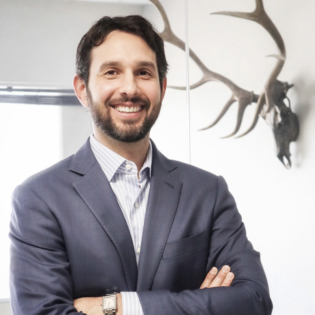 Lonnie R. Holotik III ("Trey")